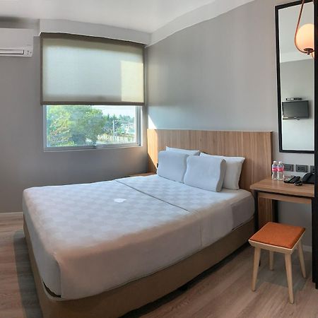 Go Hotels Bacolod Dış mekan fotoğraf