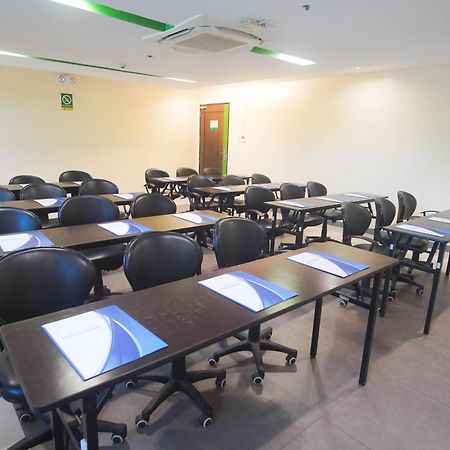 Go Hotels Bacolod Dış mekan fotoğraf