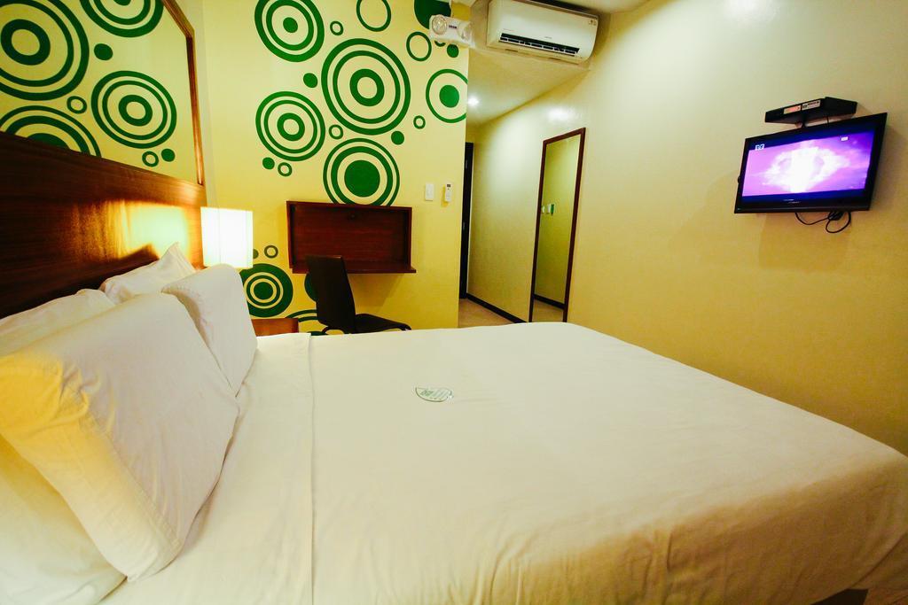 Go Hotels Bacolod Dış mekan fotoğraf